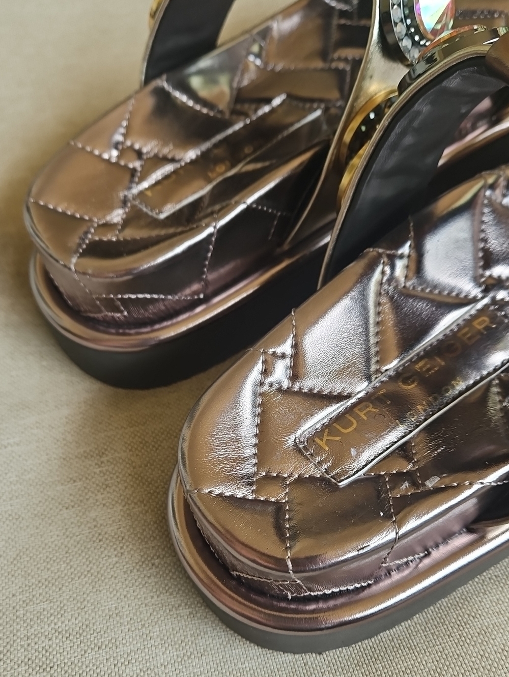 Kurt Geiger Orson Crystal-embellished Leather Flat sandals Bronze EU37, US7 - Picture 5 of 10